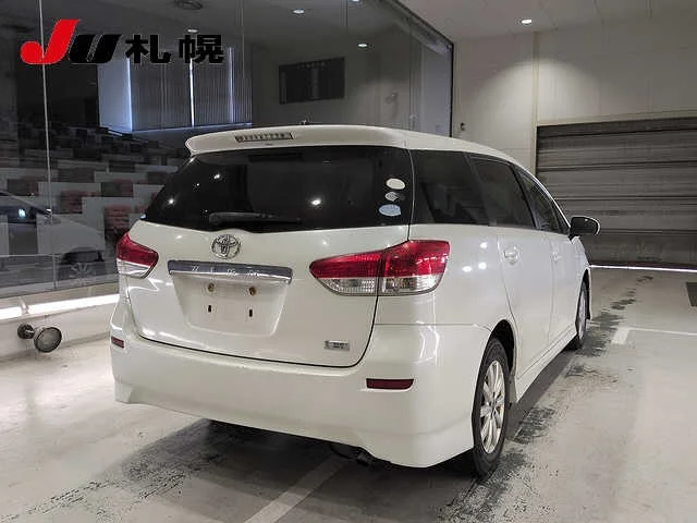 Toyota Wish  с аукциона в Японии