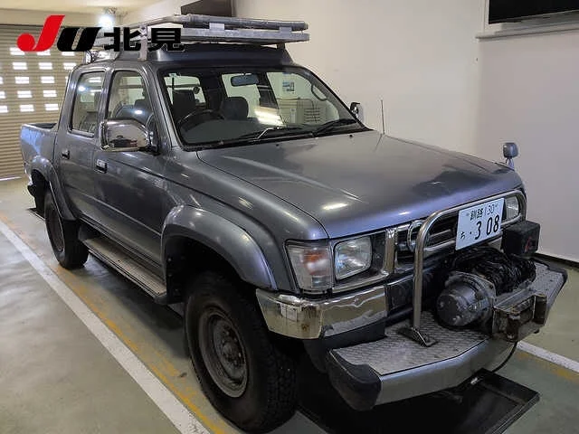 Toyota Hilux  с аукциона в Японии