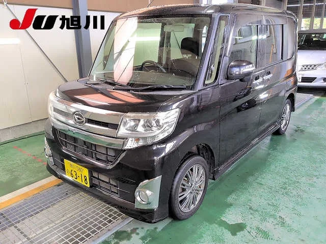 Daihatsu Tanto 2015