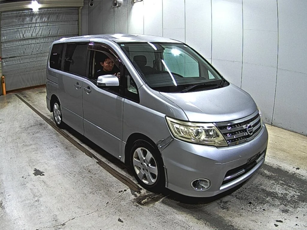 Nissan Serena 2008