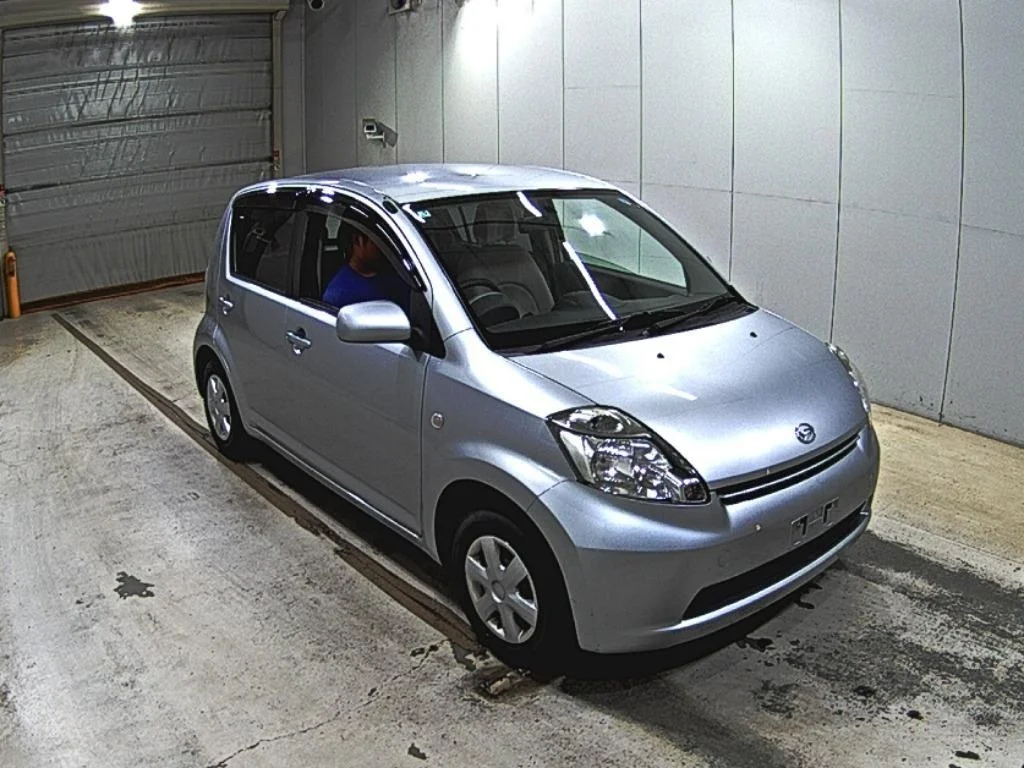Daihatsu Boon 2005