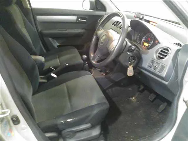 Suzuki Swift  с аукциона в Японии