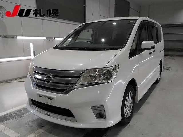Nissan Serena  с аукциона в Японии