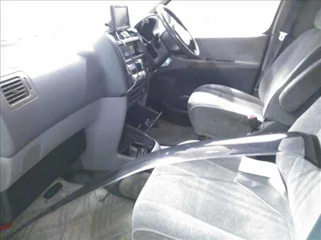Toyota Granvia  с аукциона в Японии