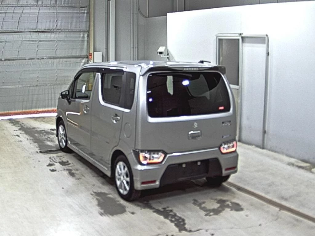 Suzuki Wagon R Custom  с аукциона в Японии