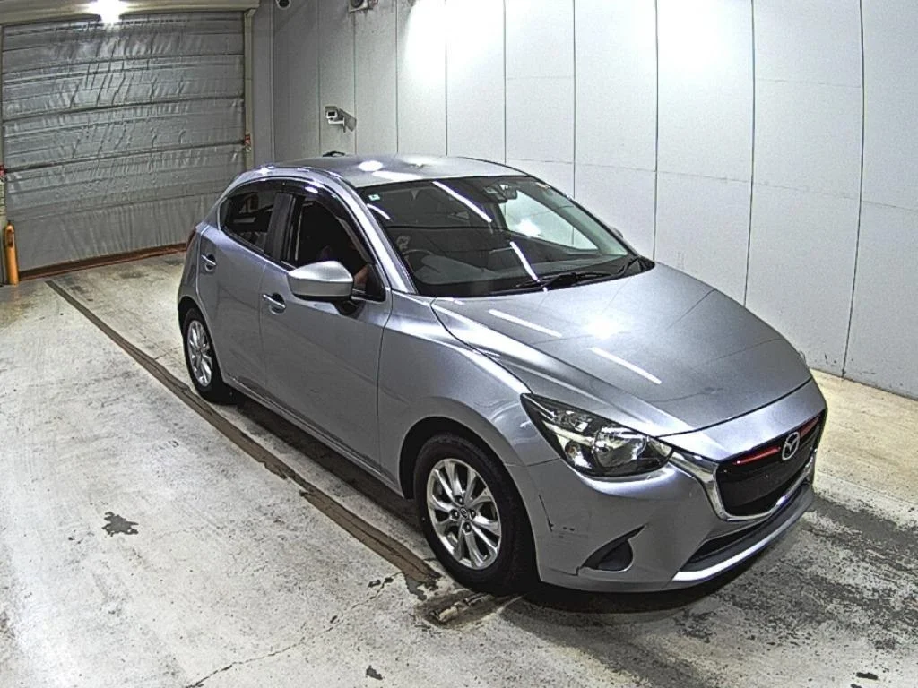 Mazda Demio 2016