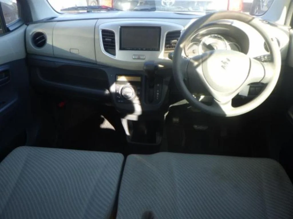 Suzuki Wagon R  с аукциона в Японии