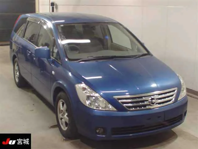 Nissan Presage 2004
