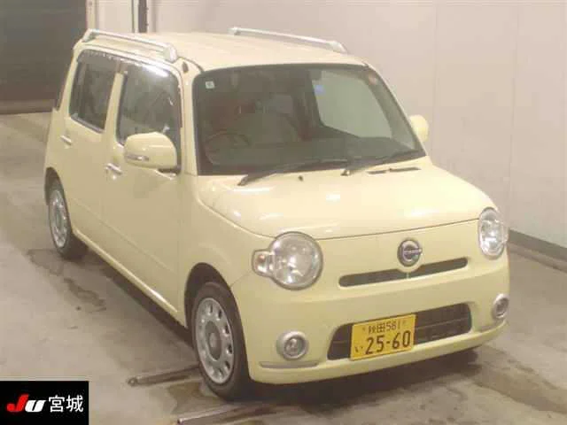Daihatsu Mira Cocoa 2009
