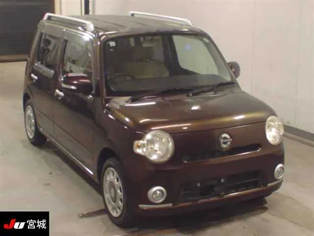 Daihatsu Mira Cocoa 2011