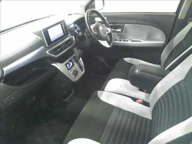 Daihatsu Cast Activa  с аукциона в Японии