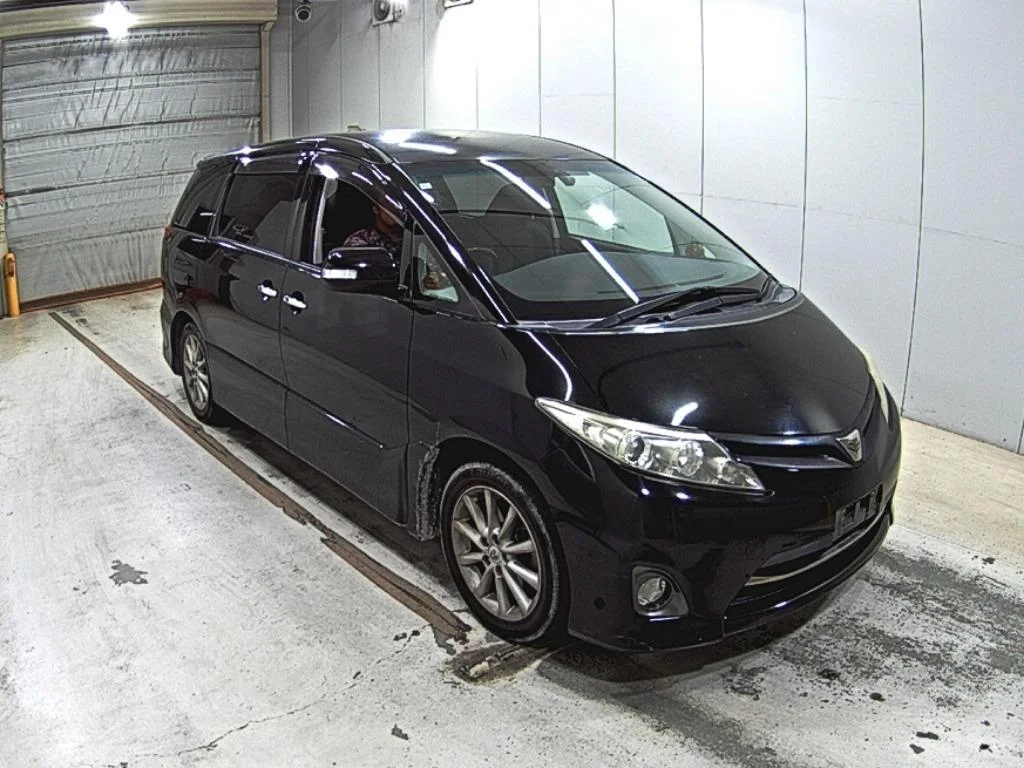 Toyota Estima 2010