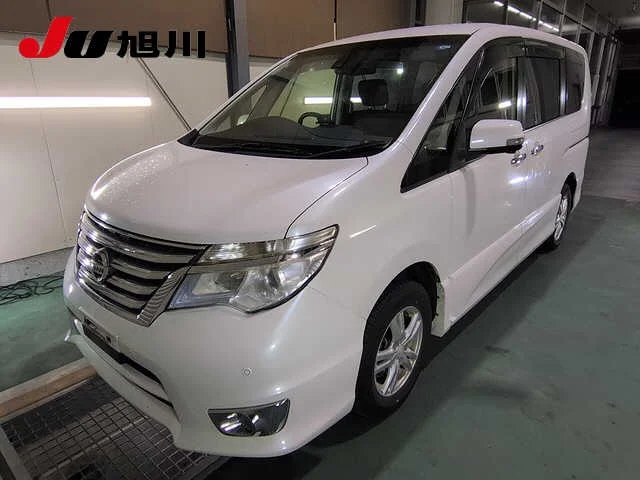 Nissan Serena 2015