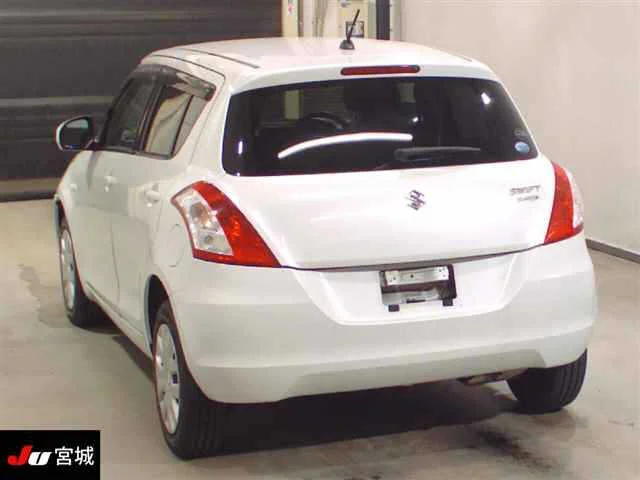 Suzuki Swift  с аукциона в Японии