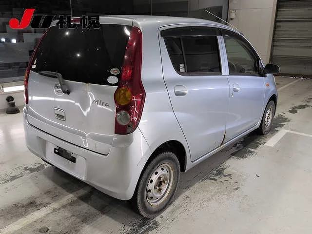 Daihatsu Mira 2009