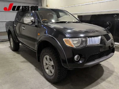 Mitsubishi TRITON