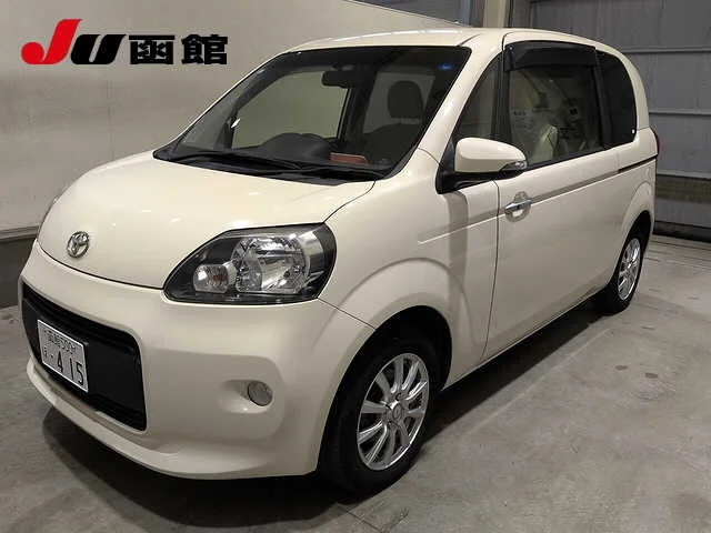 Toyota Porte 2013