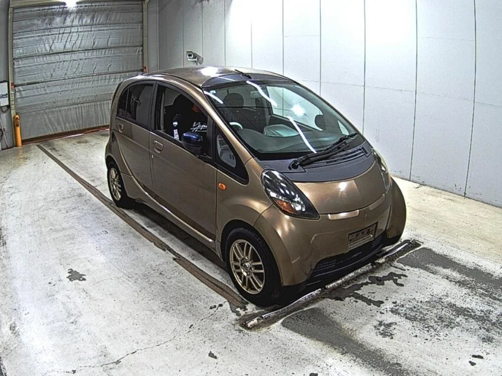 Mitsubishi i 2006