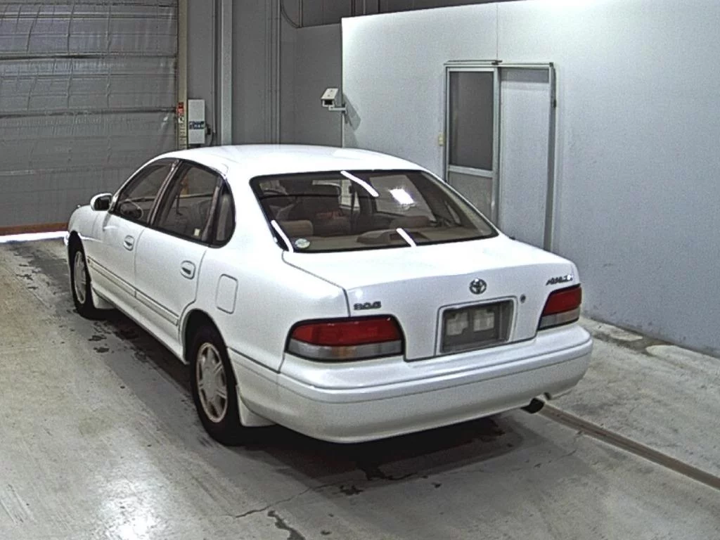 Toyota Avalon  с аукциона в Японии