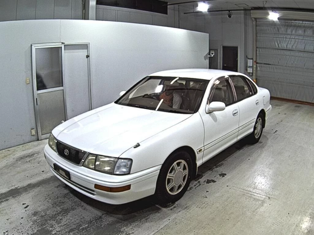Toyota Avalon  с аукциона в Японии
