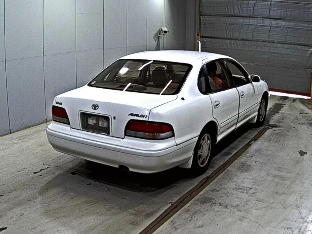 Toyota Avalon  с аукциона в Японии