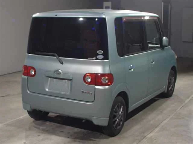 Daihatsu Tanto 2004