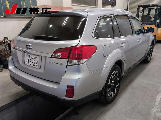 Subaru Outback  с аукциона в Японии