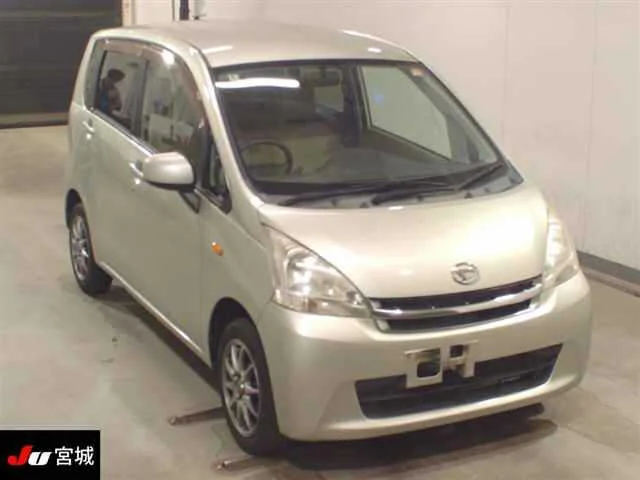 Daihatsu Move 2011