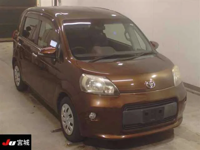 Toyota Porte 2012
