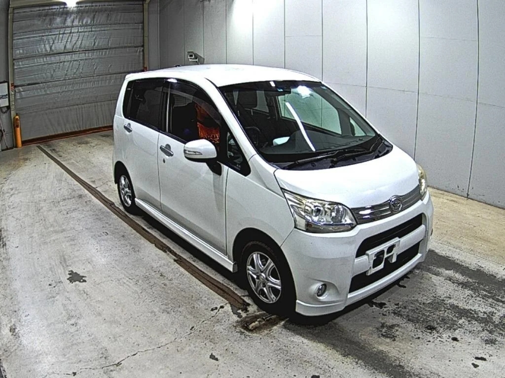 Daihatsu Move 2011