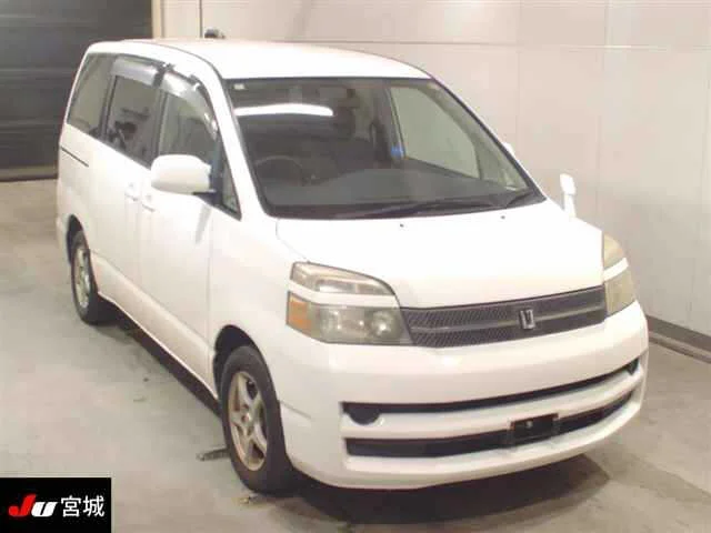 Toyota Voxy 2006