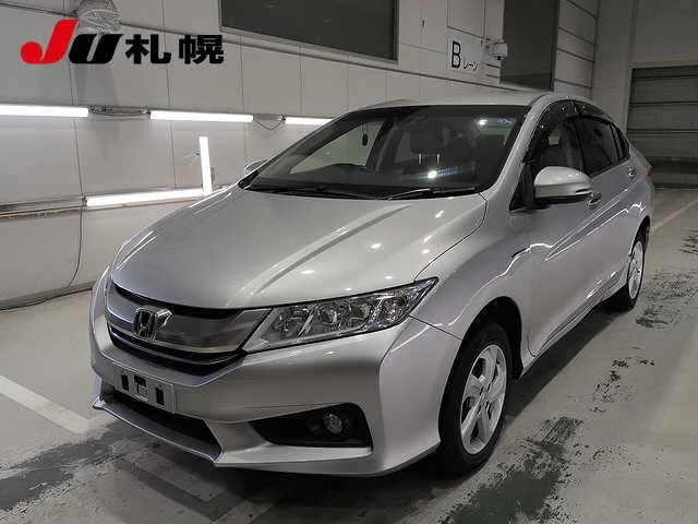 Honda Grace 2015
