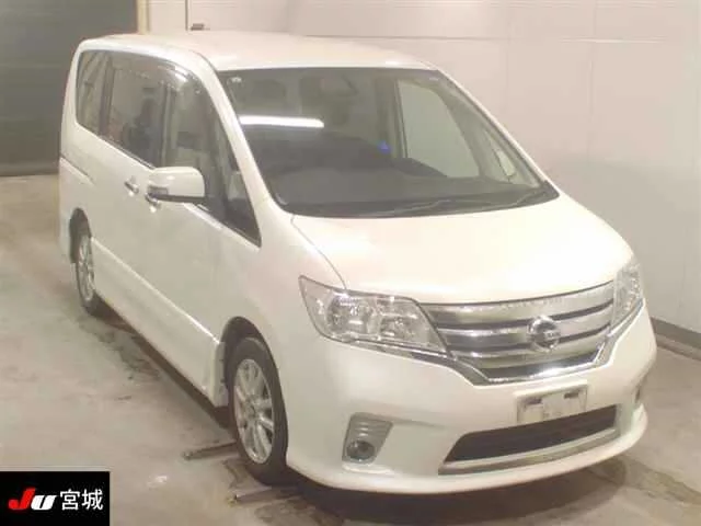 Nissan Serena 2011