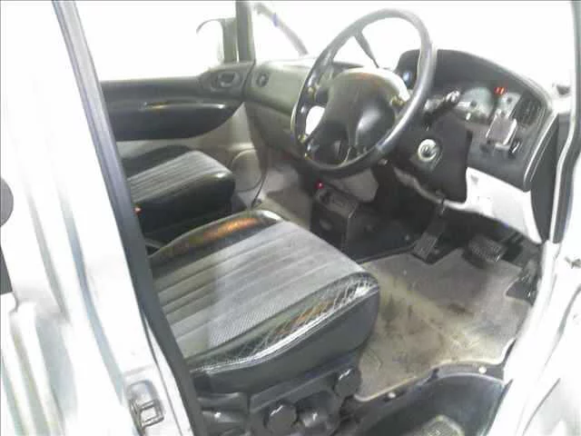 Mitsubishi Delica  с аукциона в Японии