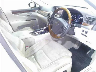 Lexus LS460L