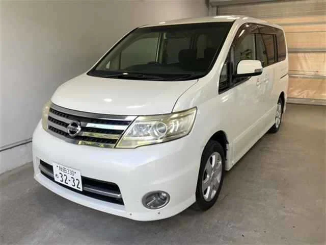 Nissan Serena 2010