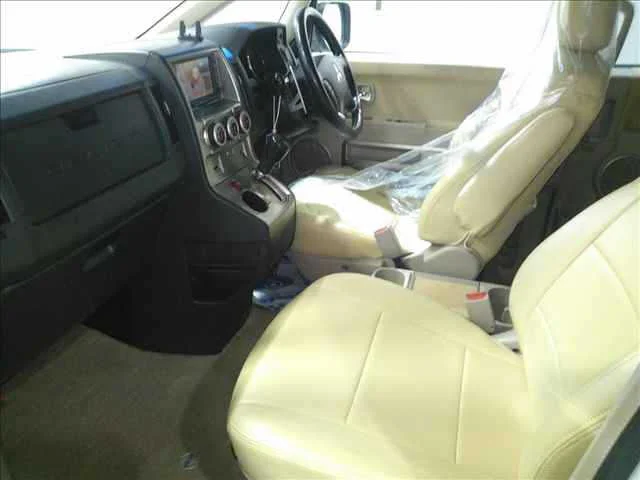 Mitsubishi Delica D:5  с аукциона в Японии