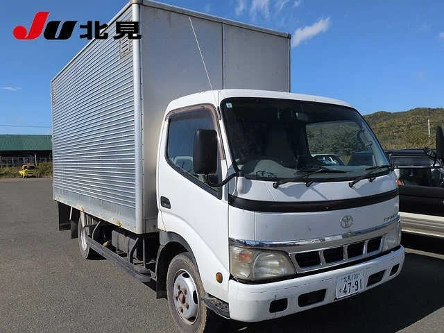 Toyota Dyna  с аукциона в Японии