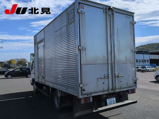 Toyota Dyna  с аукциона в Японии
