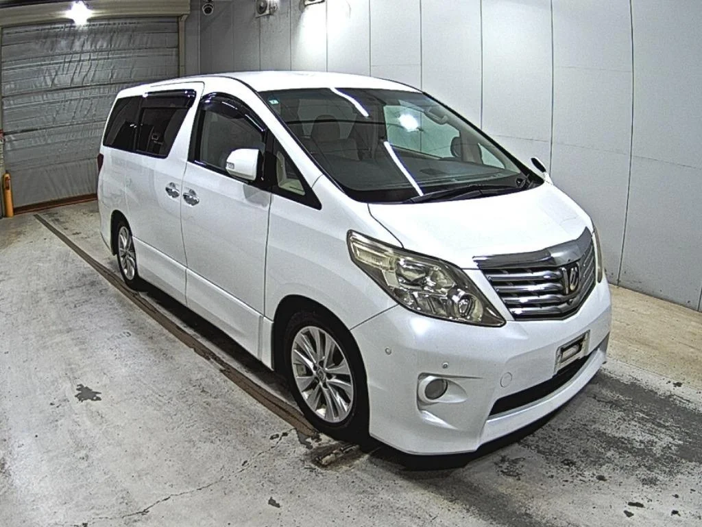 Toyota Alphard 2008