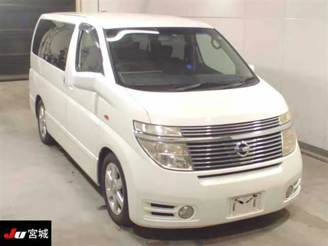 Nissan Elgrand 2004