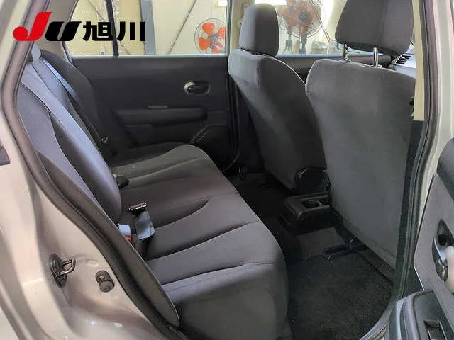 Nissan Tiida Latio  с аукциона в Японии