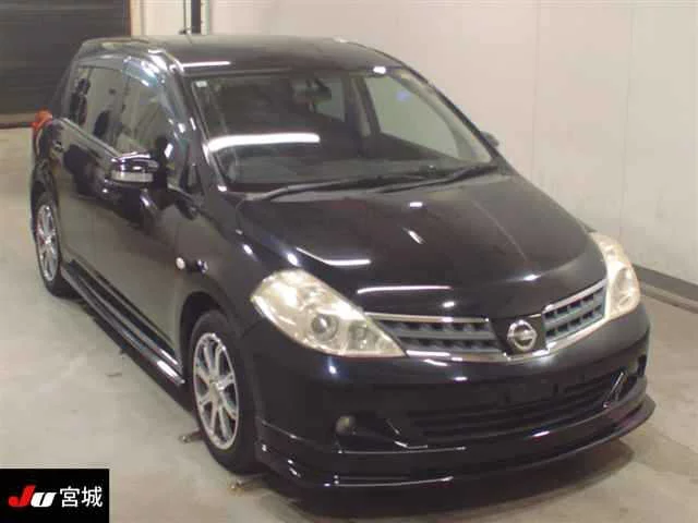 Nissan Tiida 2011