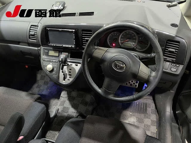 Toyota Wish  с аукциона в Японии