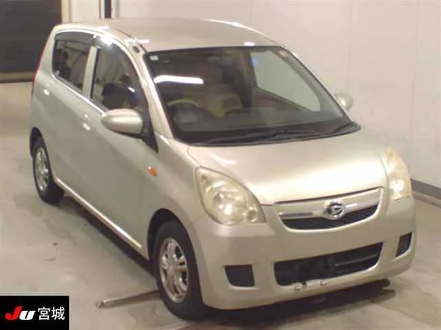 Daihatsu Mira 2010