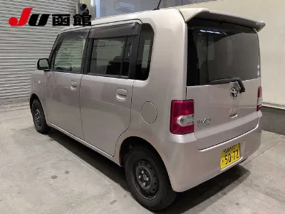 Toyota Pixis Space