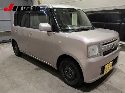 Toyota Pixis Space