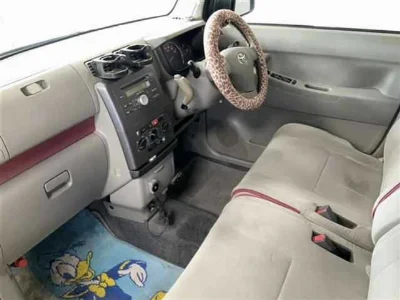 Toyota Pixis Space