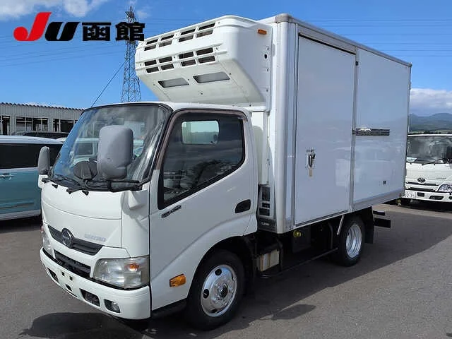 Hino Dutro  с аукциона в Японии