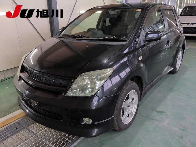 Toyota Ist  с аукциона в Японии